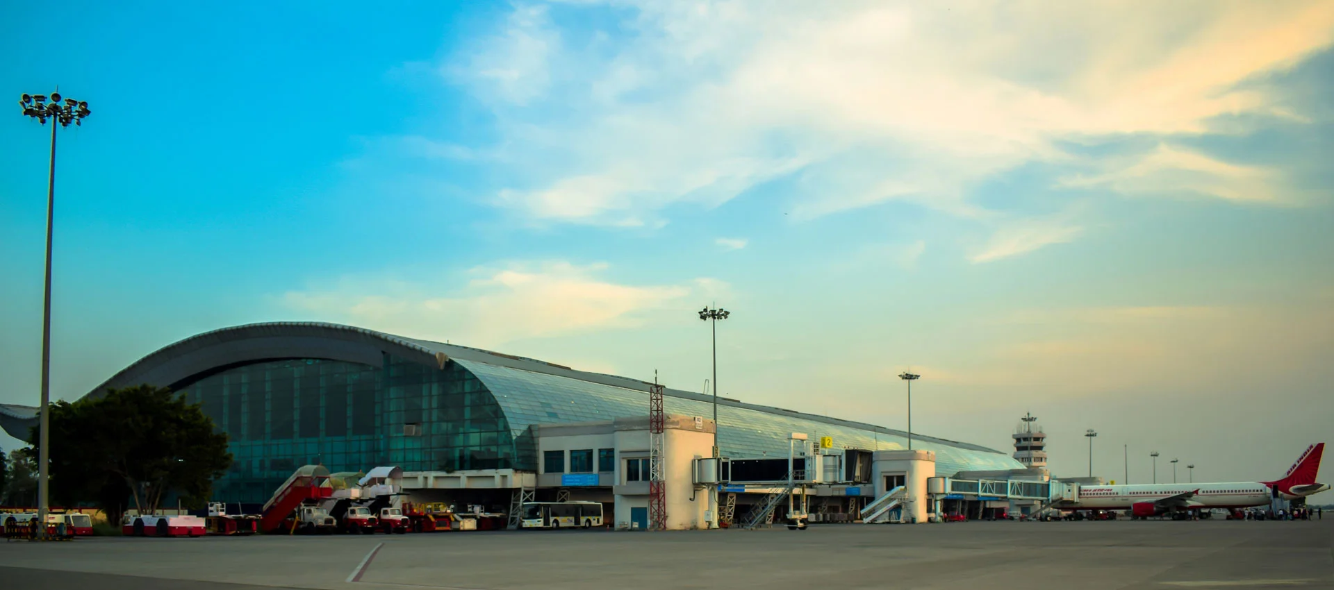 Delhi Airport to Amritsar Taxi
