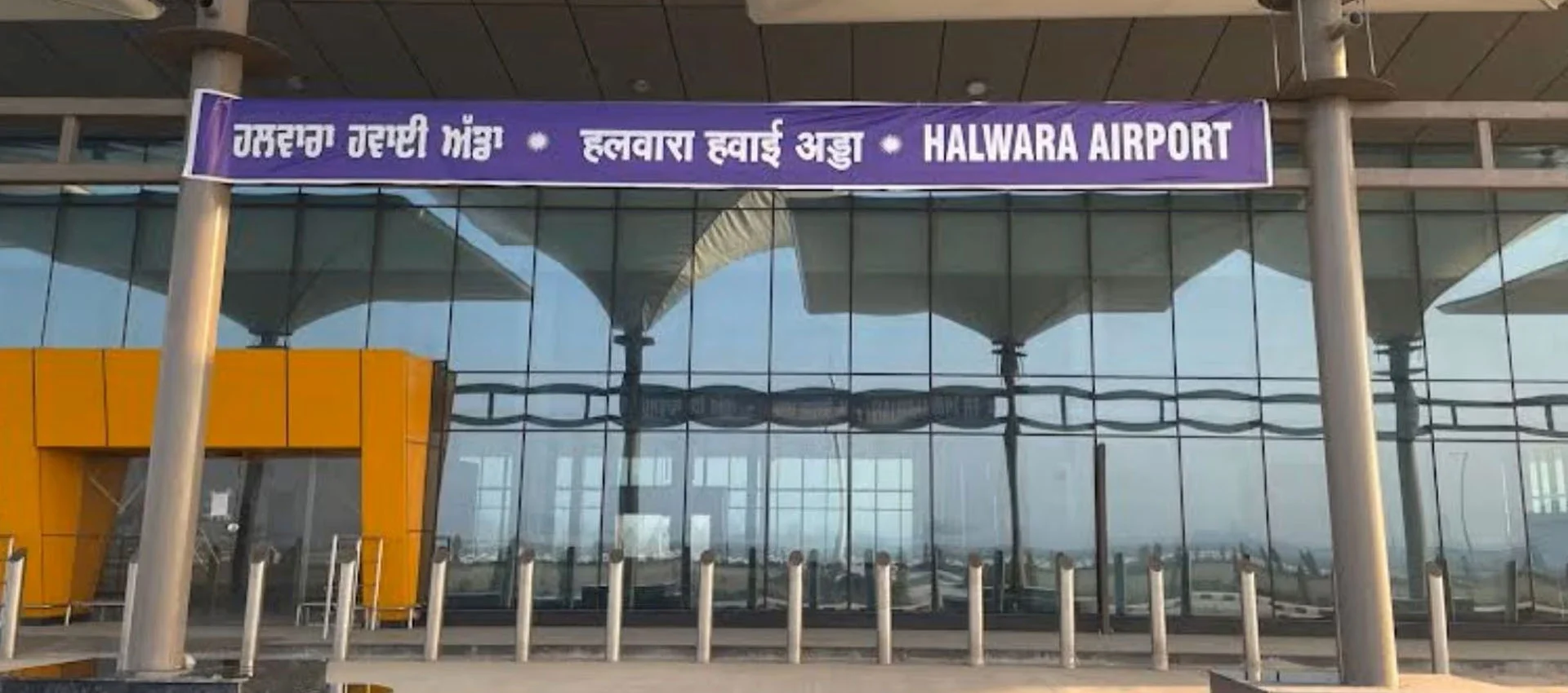 Delhi Airport to Ludhiana Taxi