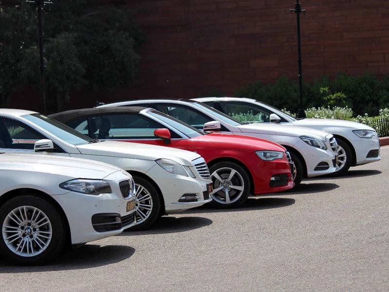 Luxury Car Rental Services