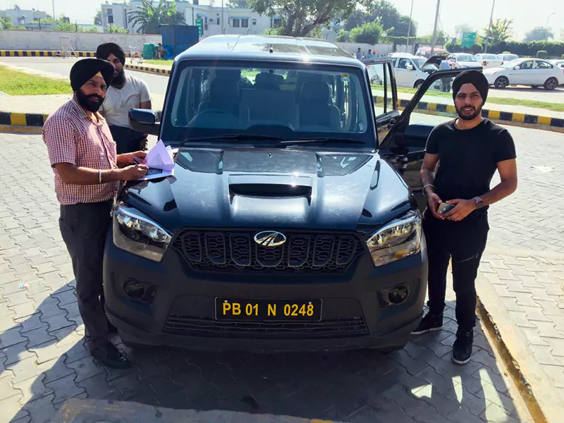 Mahindra Scorpio Self Driven Car Hire